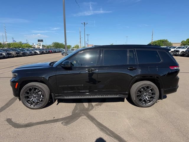 Used 2024 Jeep Grand Cherokee L Summit AWD/4WD image 7