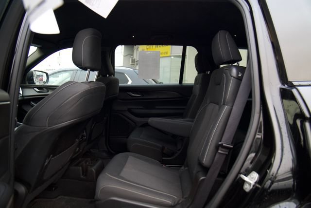 Used 2024 Jeep Grand Cherokee L Laredo RWD image 27