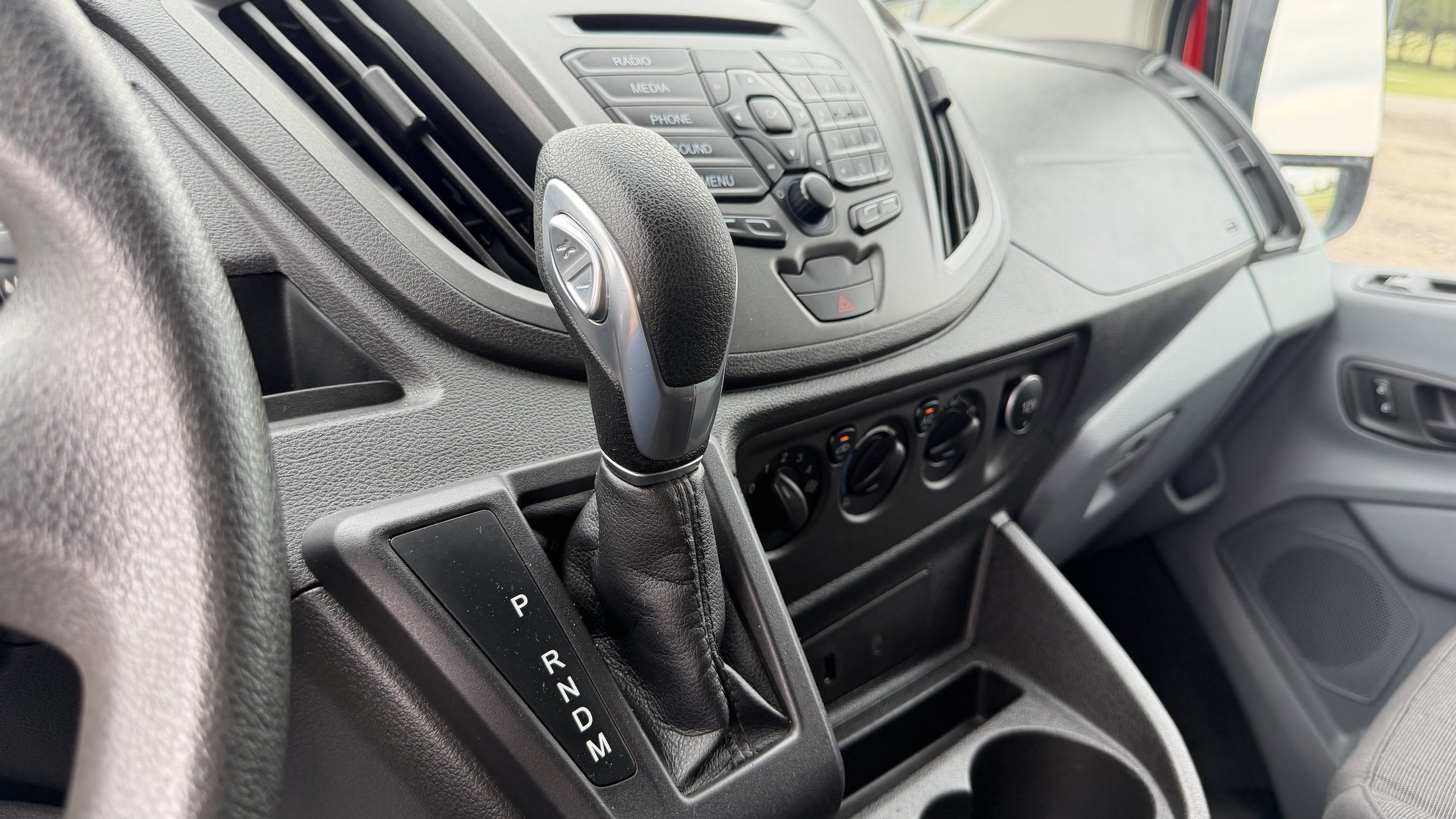 Certified 2018 Ford Transit 150 XL RWD image 34