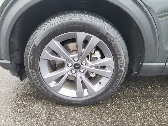 Certified 2023 Ford Explorer XLT w/ Equipment Group 202A image 12