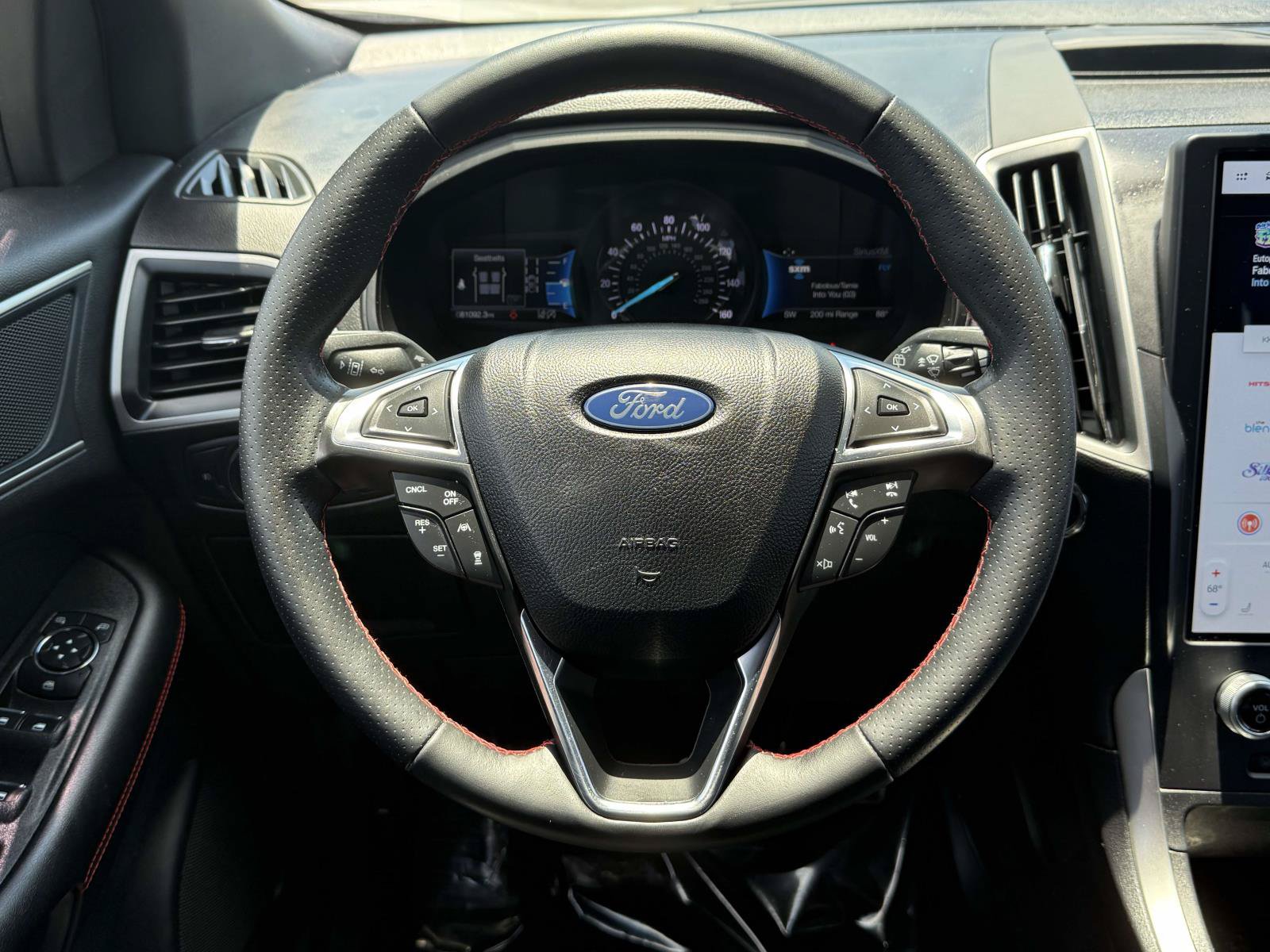 Certified 2022 Ford Edge ST-Line AWD/4WD image 11