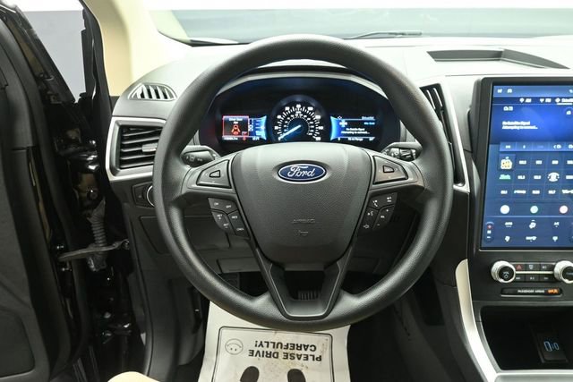 Certified 2024 Ford Edge SE w/ Black Appearance Package AWD/4WD image 15