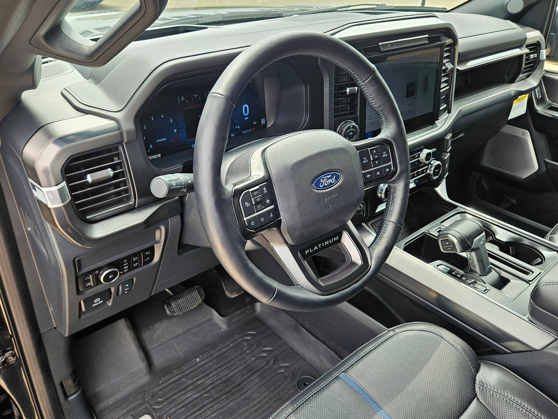 Certified 2025 Ford F150 Platinum w/ Equipment Group 702A High AWD/4WD image 16