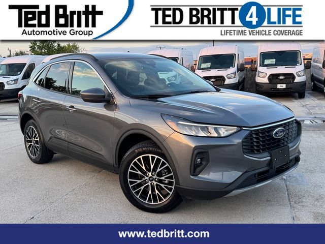Certified 2024 Ford Escape SE w/ Class II Trailer Tow Package