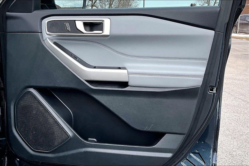 Certified 2023 Ford Explorer XLT w/ Equipment Group 202A image 23