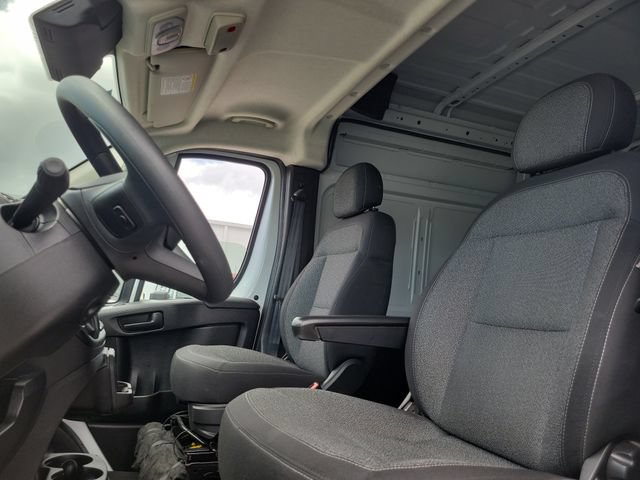 Used 2025 RAM ProMaster 2500 w/ Convenience Group FWD image 13