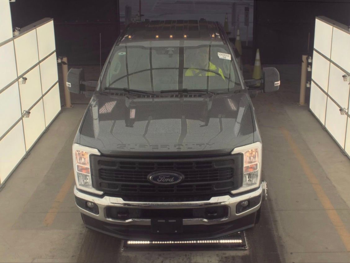 Certified 2025 Ford F350 XL w/ 360-Degree Camera Package AWD/4WD image 11