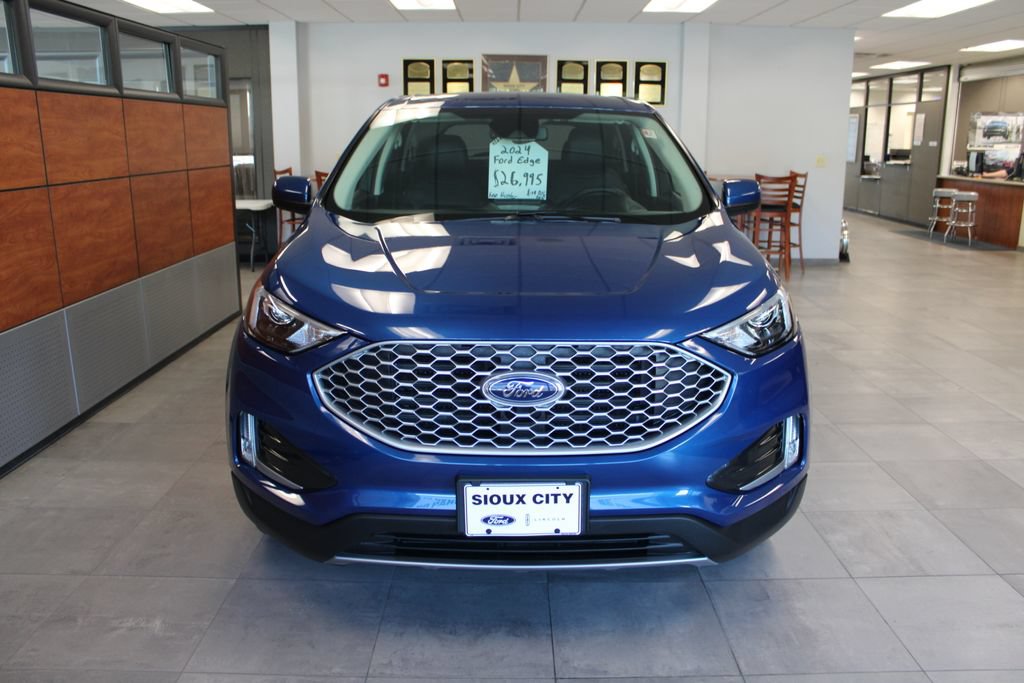 Certified 2024 Ford Edge SEL w/ Convenience Package AWD/4WD image 7