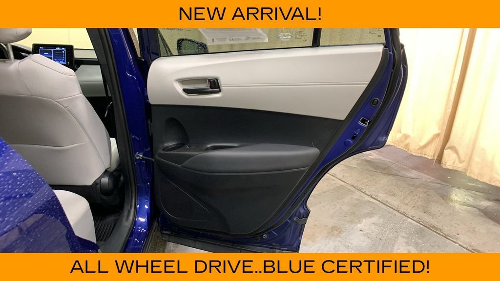 Used 2022 Toyota Corolla Cross LE AWD/4WD image 13