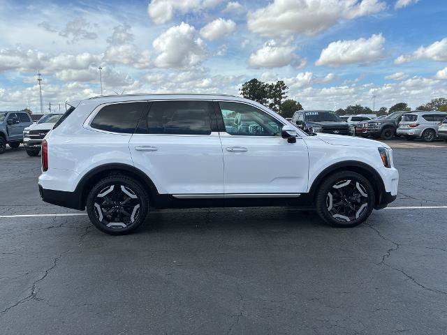 Used 2024 Kia Telluride S AWD/4WD image 4