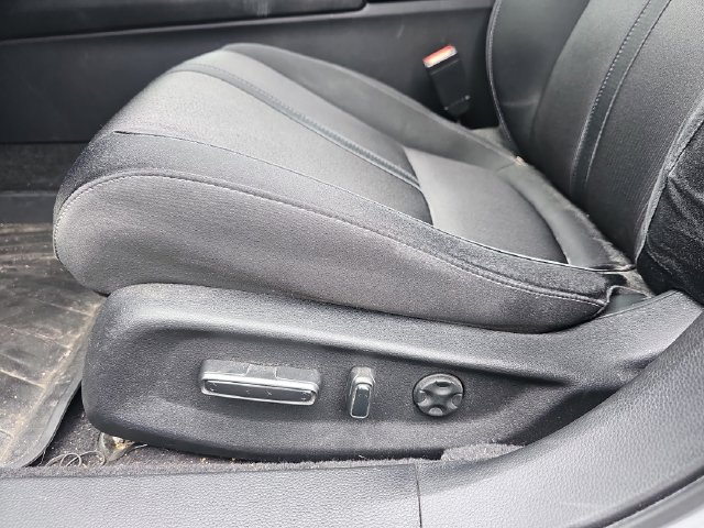 Used 2018 Honda Accord EX image 17