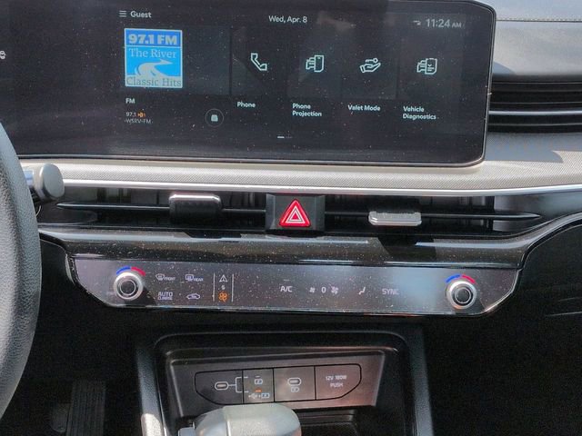 Used 2025 Kia K5 LXS image 21