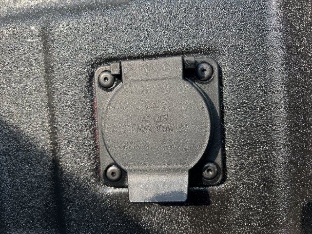 Used 2026 GMC Canyon AT4 AWD/4WD image 9