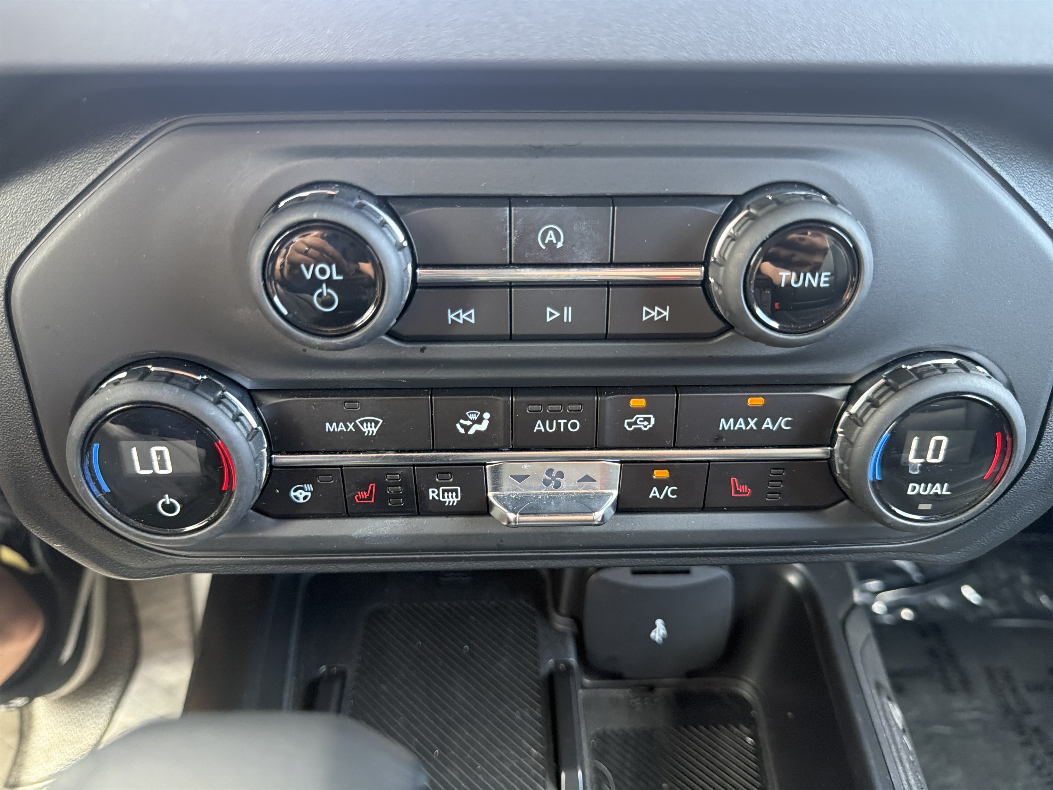 Certified 2025 Ford Bronco Outer Banks AWD/4WD image 28