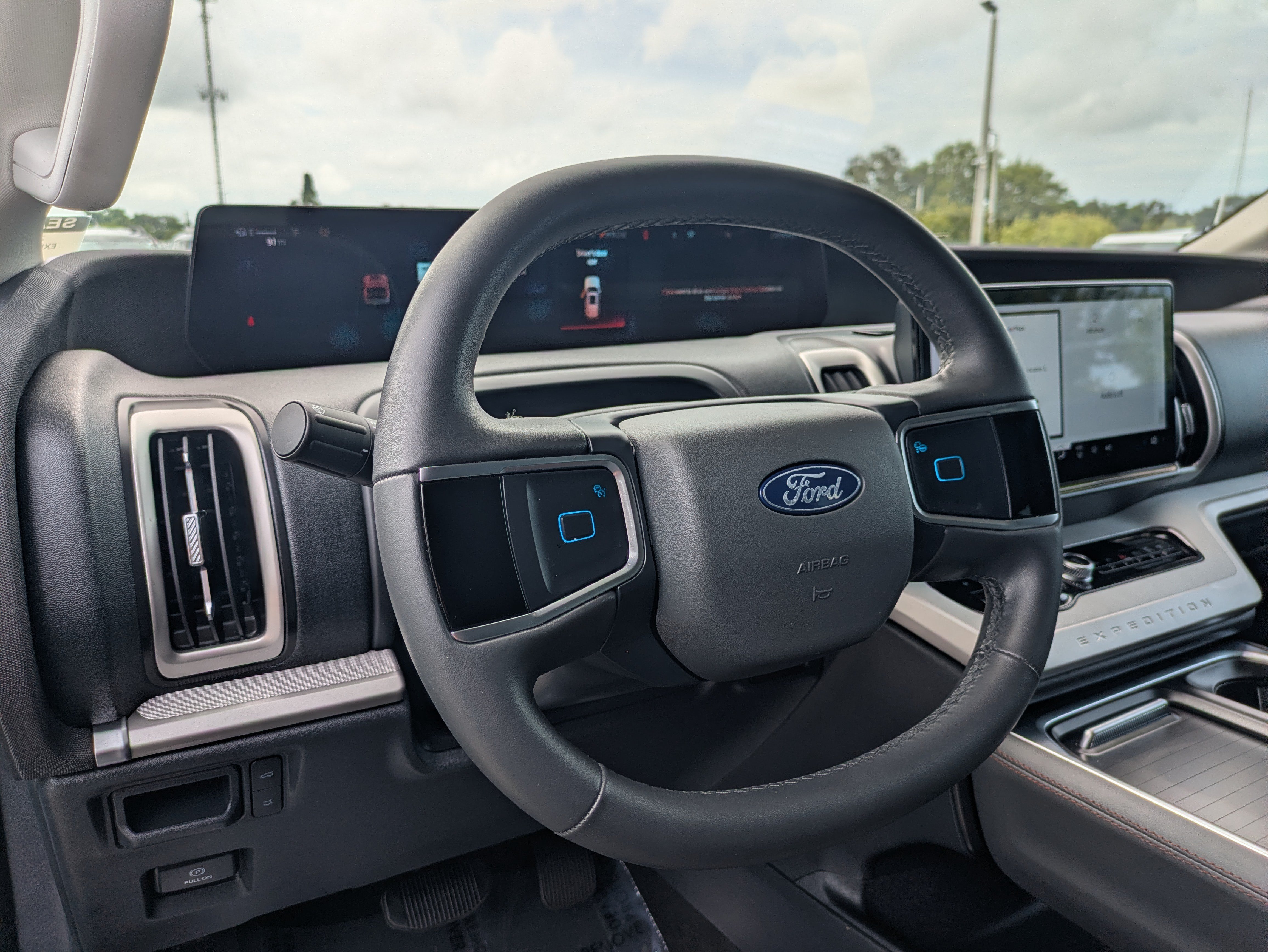Certified 2025 Ford Expedition Active RWD image 33