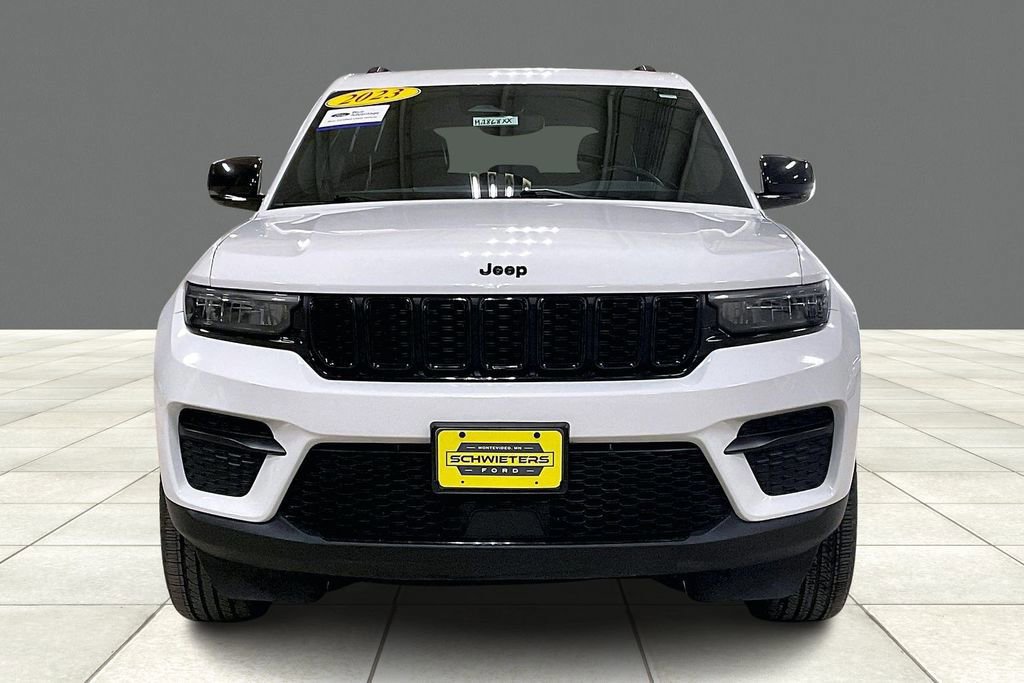 Used 2023 Jeep Grand Cherokee Altitude image 6