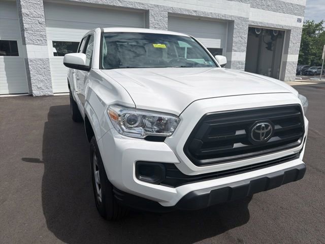 Used 2022 Toyota Tacoma SR AWD/4WD image 9