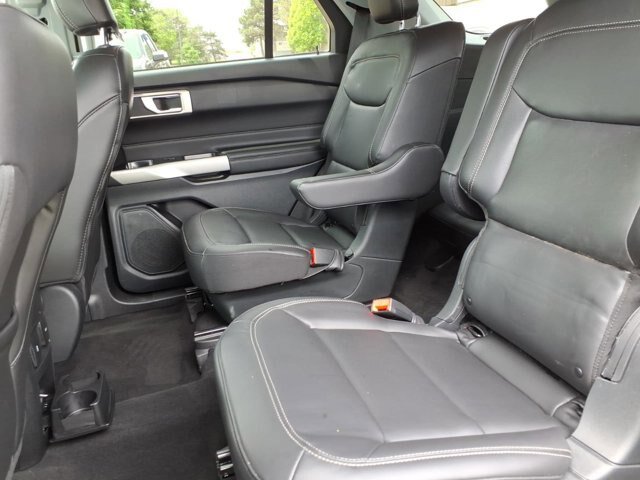 Certified 2023 Ford Explorer XLT w/ Equipment Group 202A AWD/4WD image 7