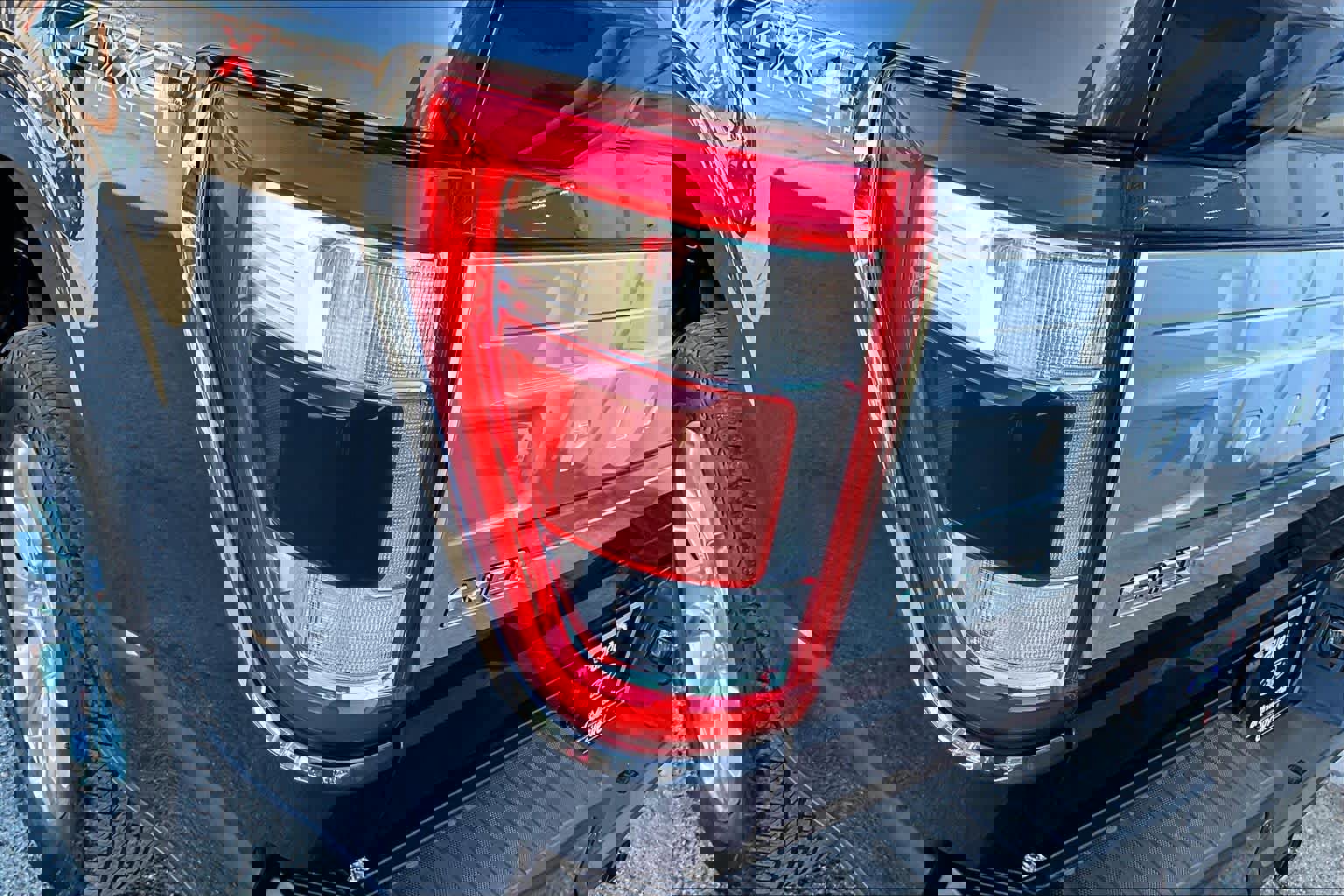 Certified 2021 Ford F150 Platinum w/ Equipment Group 701A High image 30