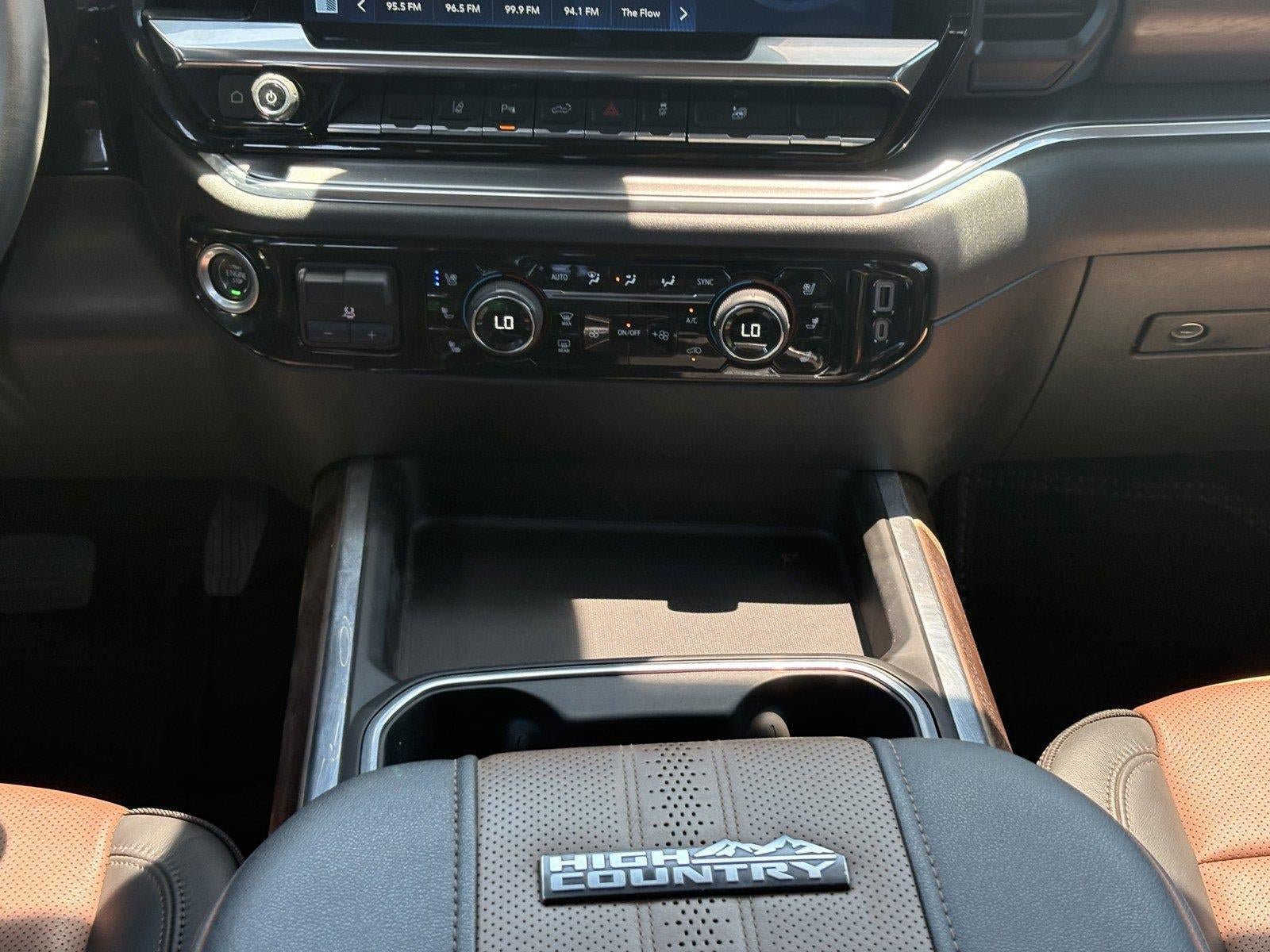 Used 2024 Chevrolet Silverado 3500 High Country AWD/4WD image 18