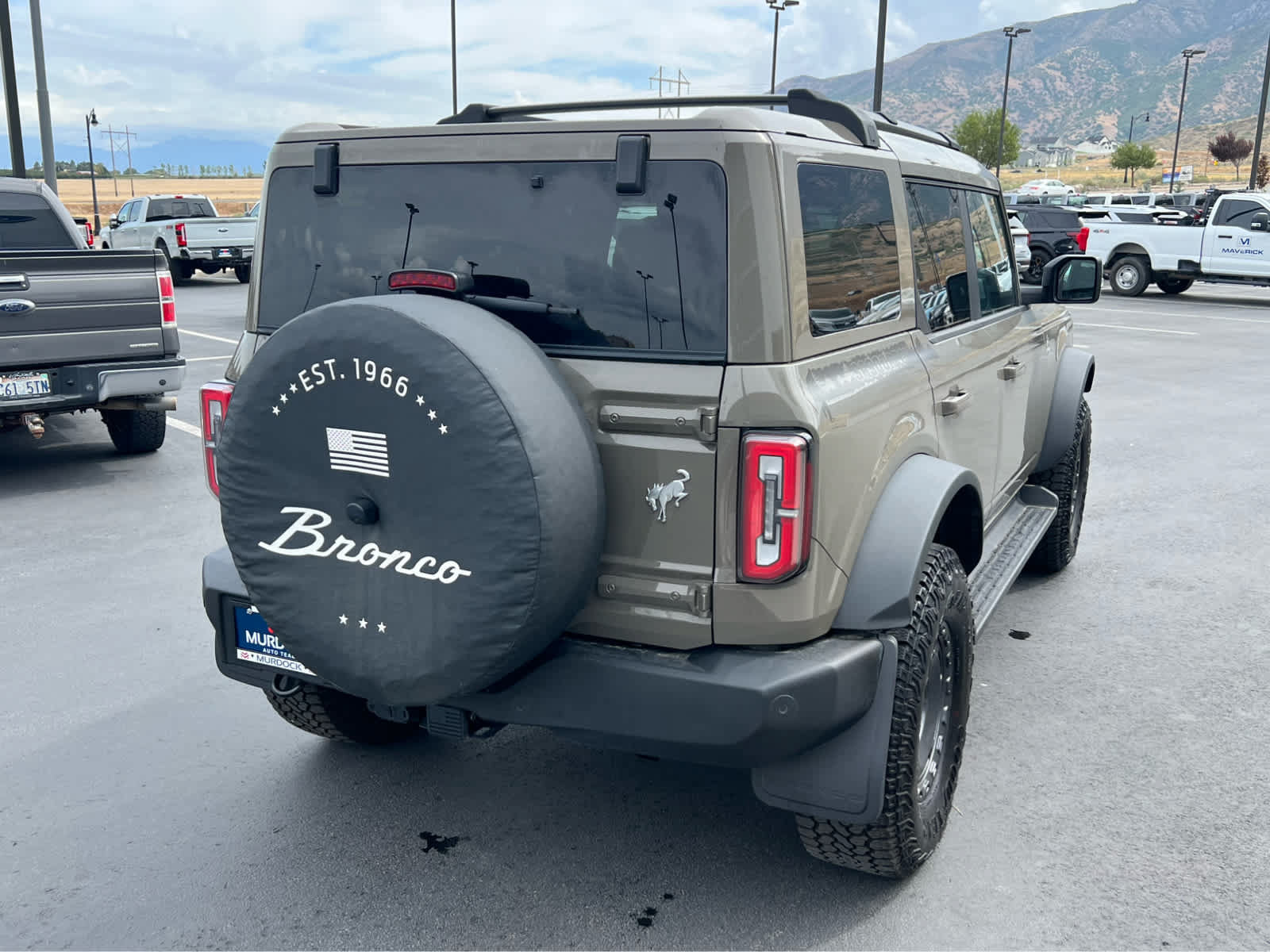 Certified 2025 Ford Bronco Outer Banks w/ Sasquatch Package AWD/4WD image 8