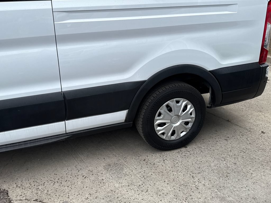 Certified 2023 Ford Transit 350 XLT RWD image 32