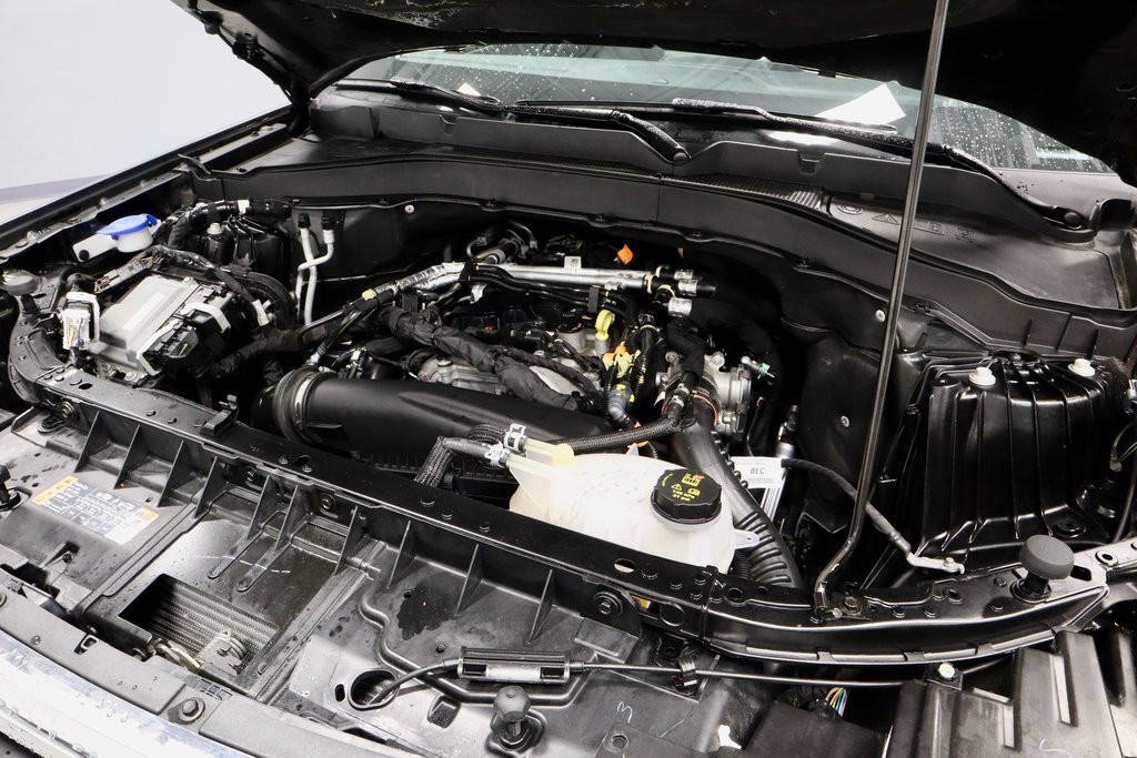 Certified 2025 Ford Explorer Active image 17