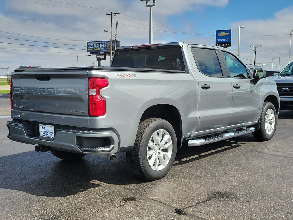 Used 2023 Chevrolet Silverado 1500 Custom image 5