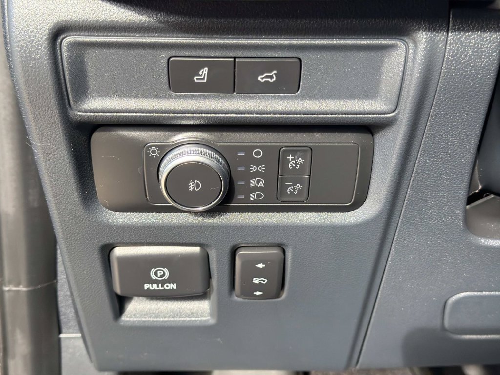 Certified 2022 Ford Expedition XLT RWD image 25