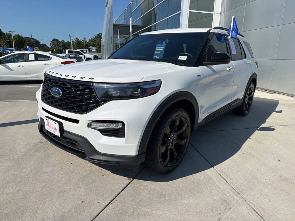 Certified 2023 Ford Explorer ST-Line w/ Class IV Trailer Tow Package RWD image 3