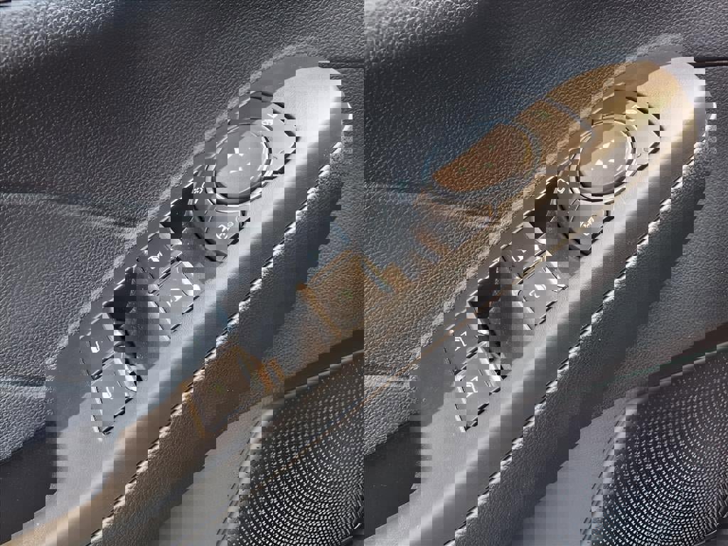 Certified 2022 Ford Escape SE w/ Convenience Package image 16