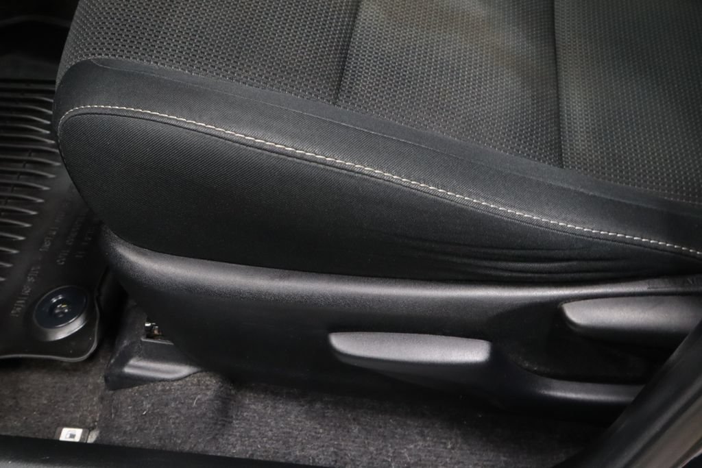 Used 2018 Toyota RAV4 XLE w/ Plus Extra Value Package FWD image 24