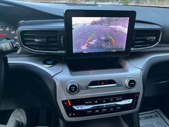 Certified 2022 Ford Explorer XLT w/ Equipment Group 202A image 14