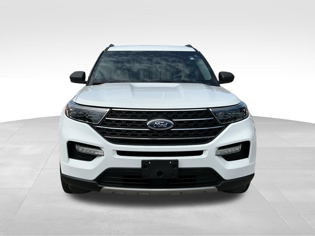 Certified 2023 Ford Explorer XLT w/ Equipment Group 202A AWD/4WD image 14