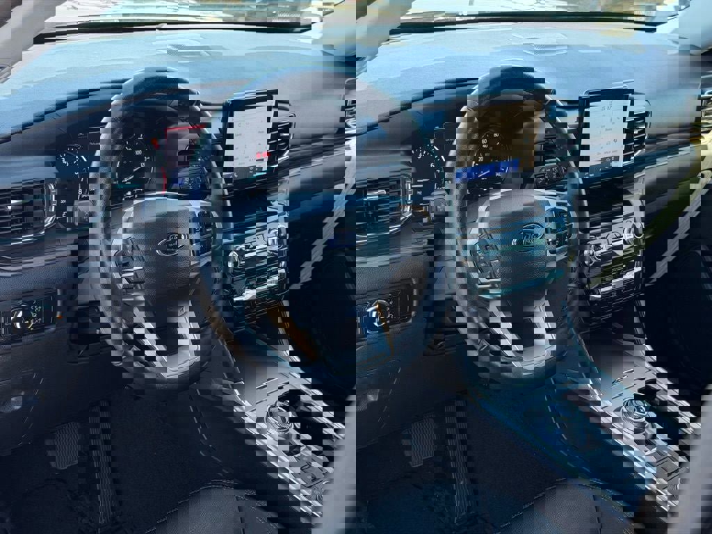 Certified 2023 Ford Explorer Limited image 9