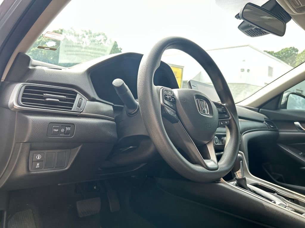 Used 2021 Honda Accord LX image 9