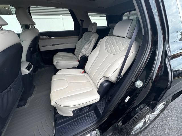 Used 2022 Hyundai Palisade Limited FWD image 18