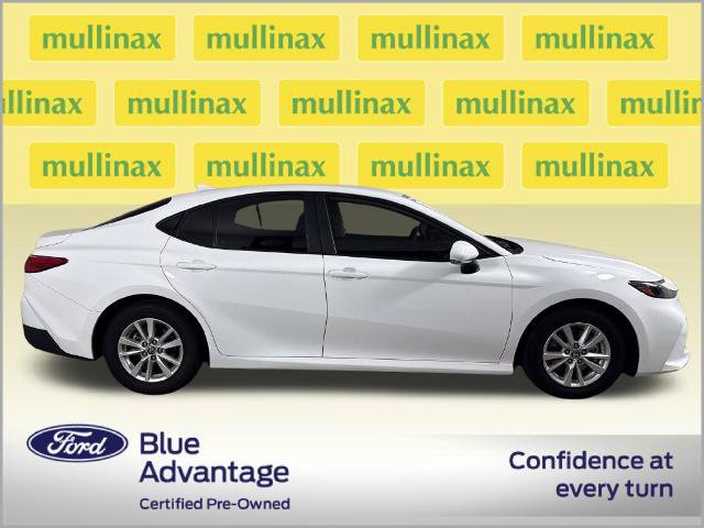 Used 2025 Toyota Camry LE w/ Convenience Package FWD image 2