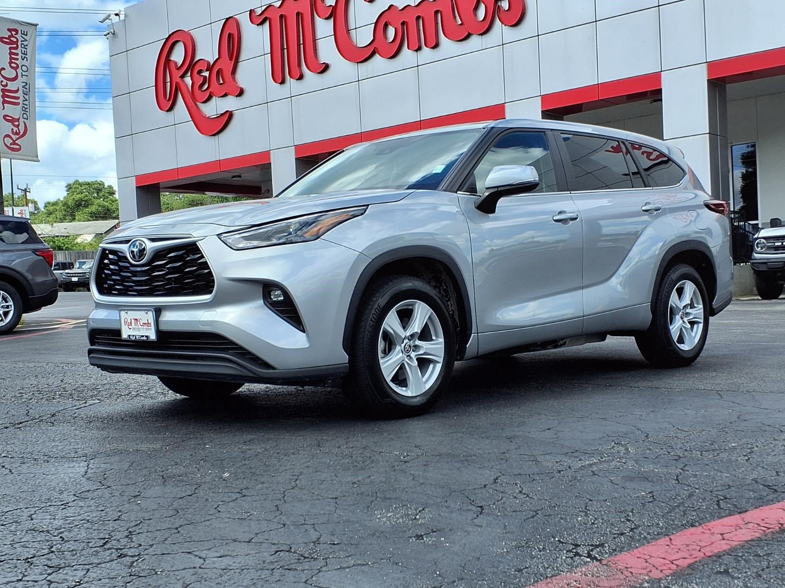 Used 2025 Toyota Highlander LE