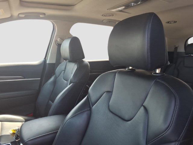 Used 2025 Kia Telluride S AWD/4WD image 18