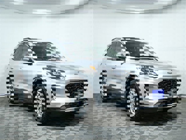 Certified 2020 Ford Escape SE image 1