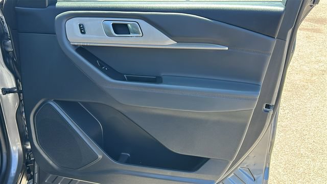 Certified 2025 Ford Explorer Active RWD image 10