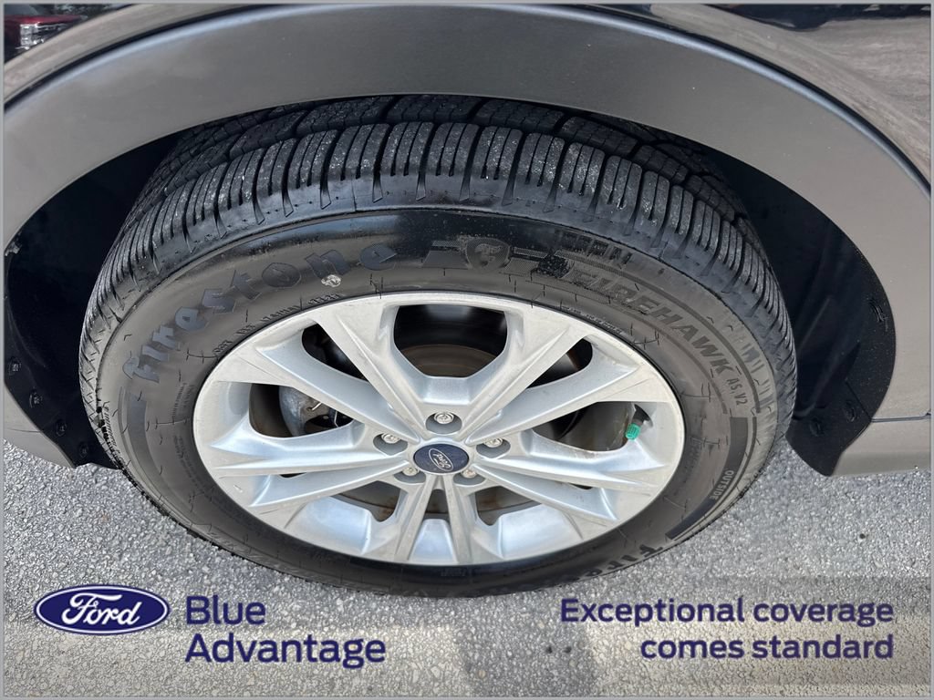 Certified 2019 Ford Escape SEL FWD image 12