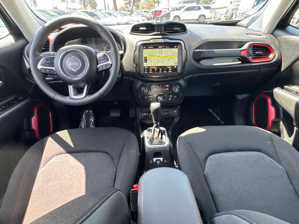 Used 2023 Jeep Renegade Trailhawk AWD/4WD image 37
