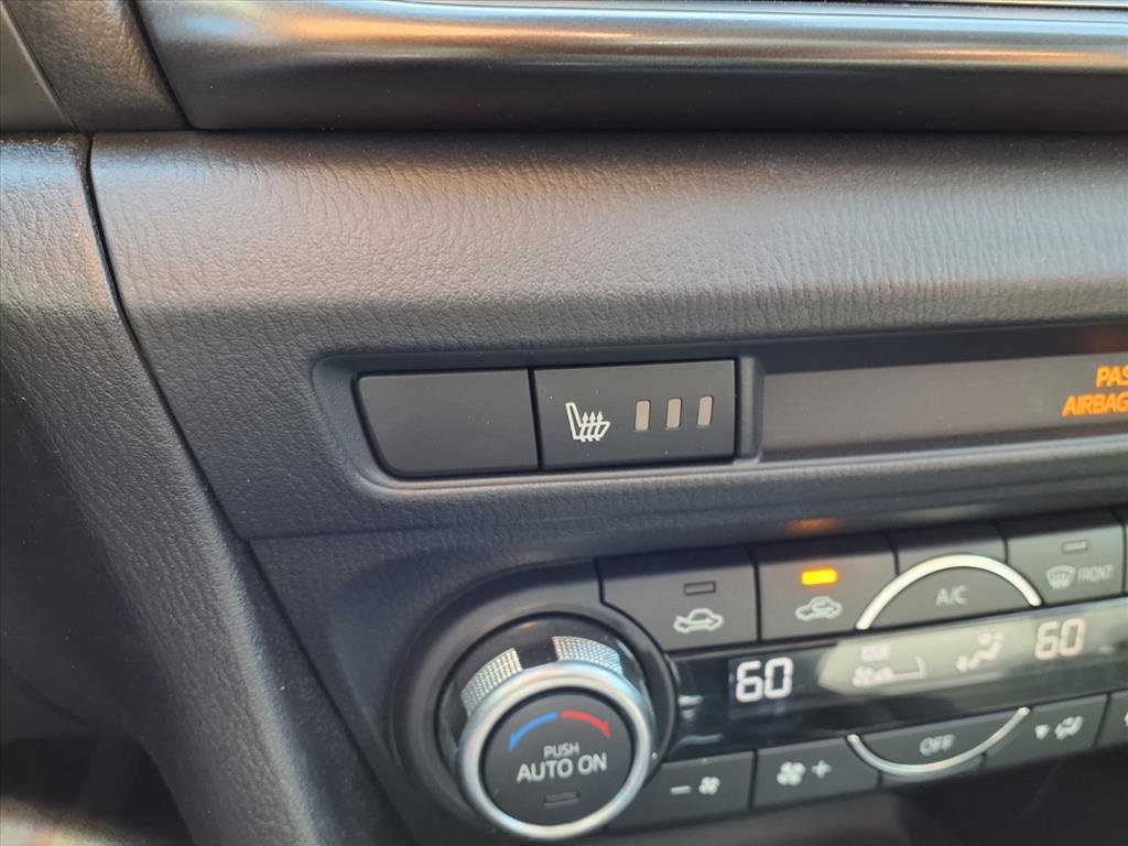 Used 2018 MAZDA MAZDA3 Grand Touring image 12