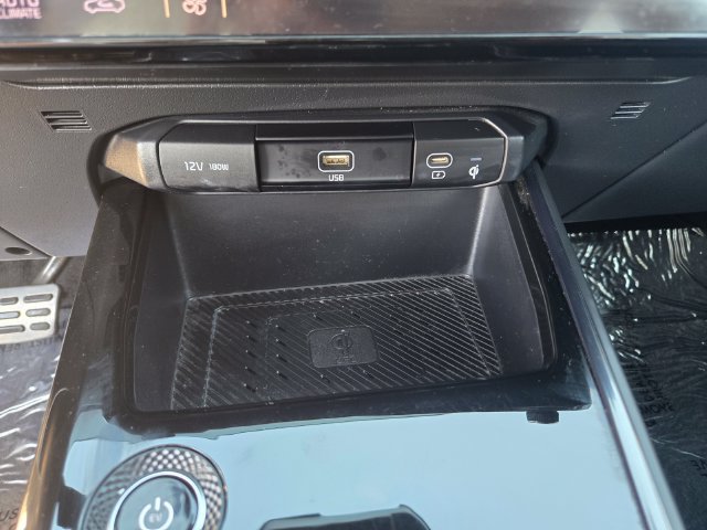 Used 2023 Kia Niro Wave FWD image 15