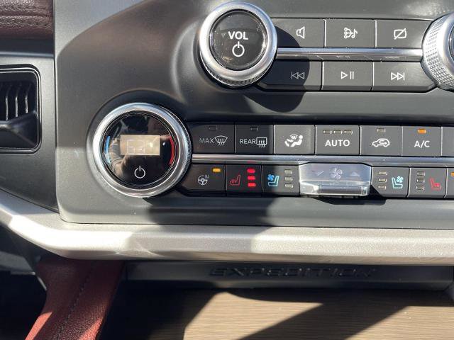 Certified 2022 Ford Expedition Limited image 30