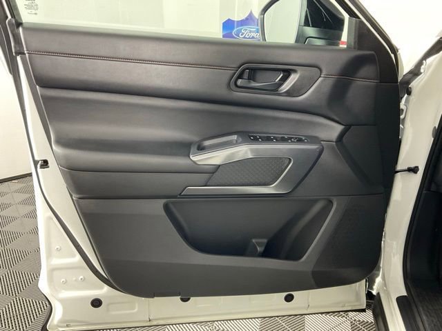Used 2023 Nissan Pathfinder Rock Creek image 12