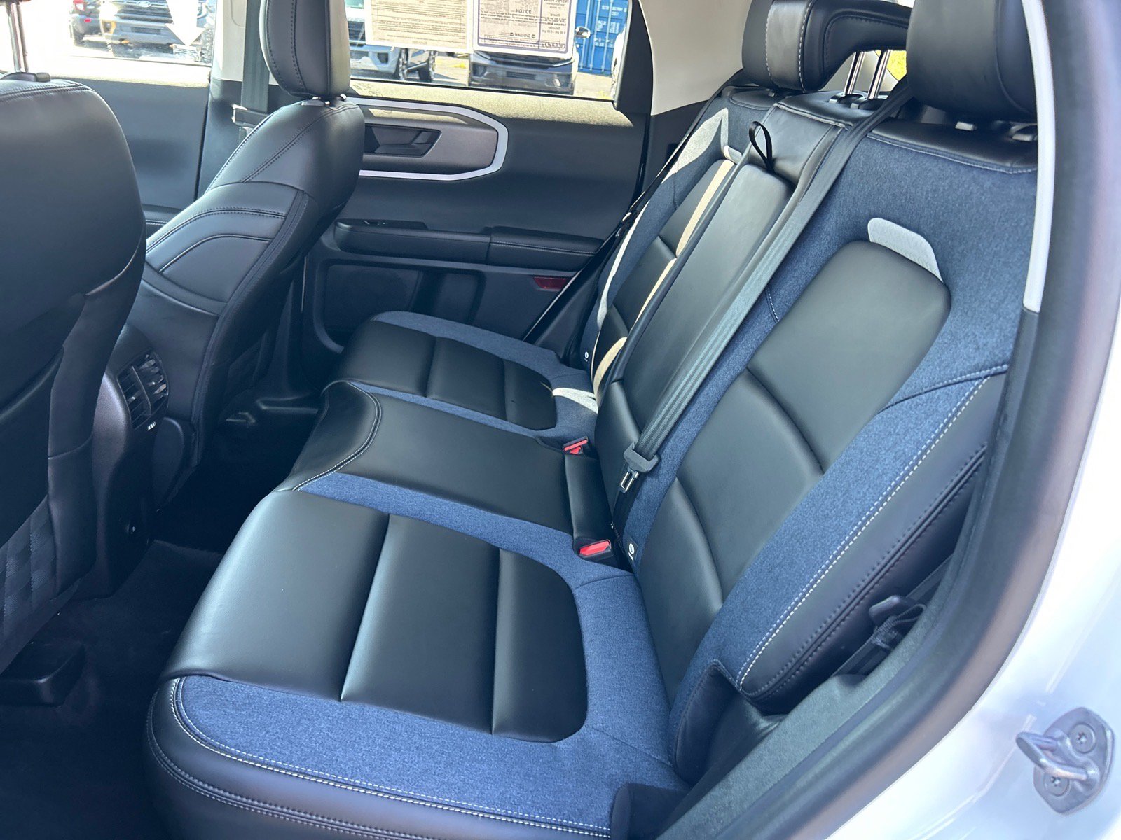 Certified 2025 Ford Bronco Sport Outer Banks w/ Outer Banks Tech Package+ AWD/4WD image 8