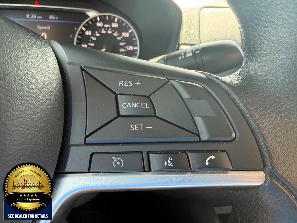 Used 2025 Nissan Altima 2.5 SV FWD image 11
